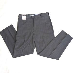 Roundtree & Yorke Grey Slacks Classic Fit Comfort Expander Waist size 36x32